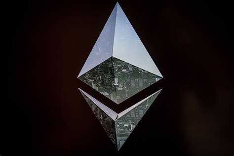 Ethereum: What is the Bitcoin spot price and how is it calculated?
